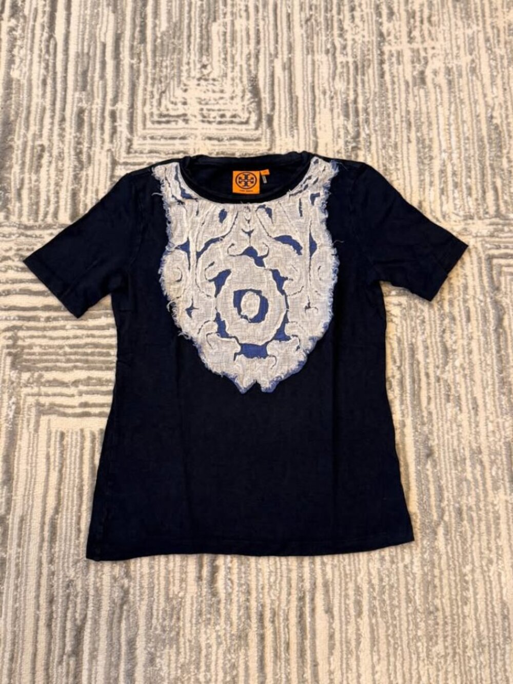 NEW Tory Burch women's XS navy short sleeve shirt Retails $130.
